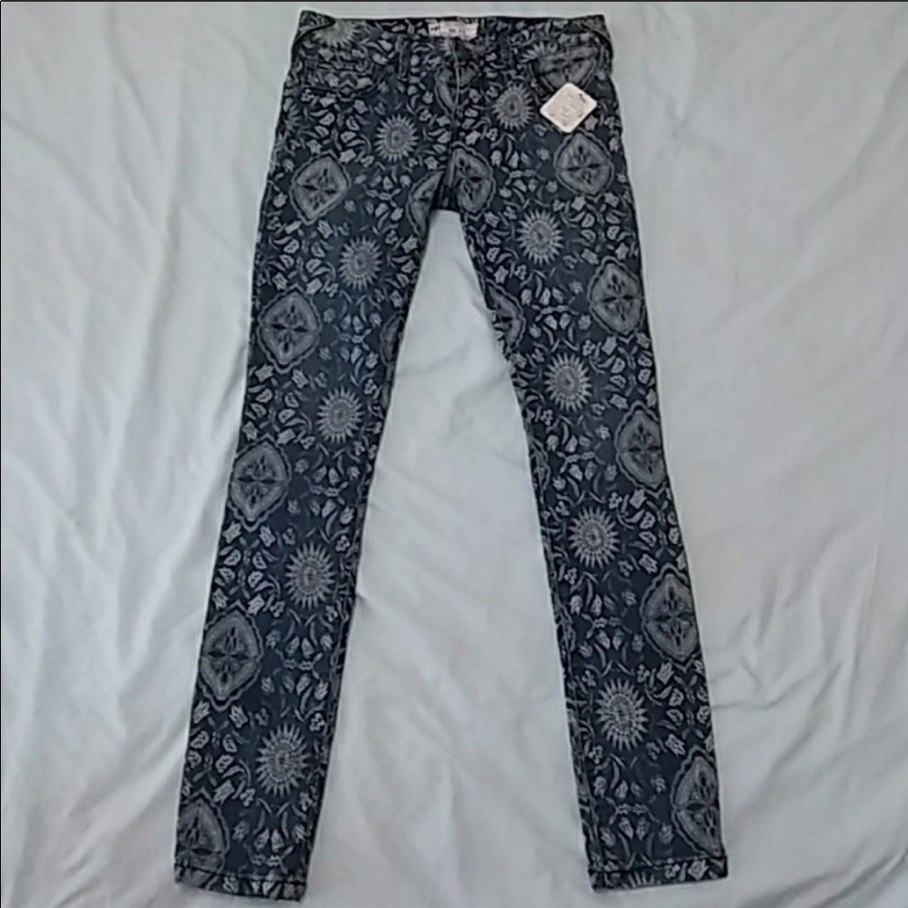 Free People Jeans ✨RARE✨ - Picture 2 of 7